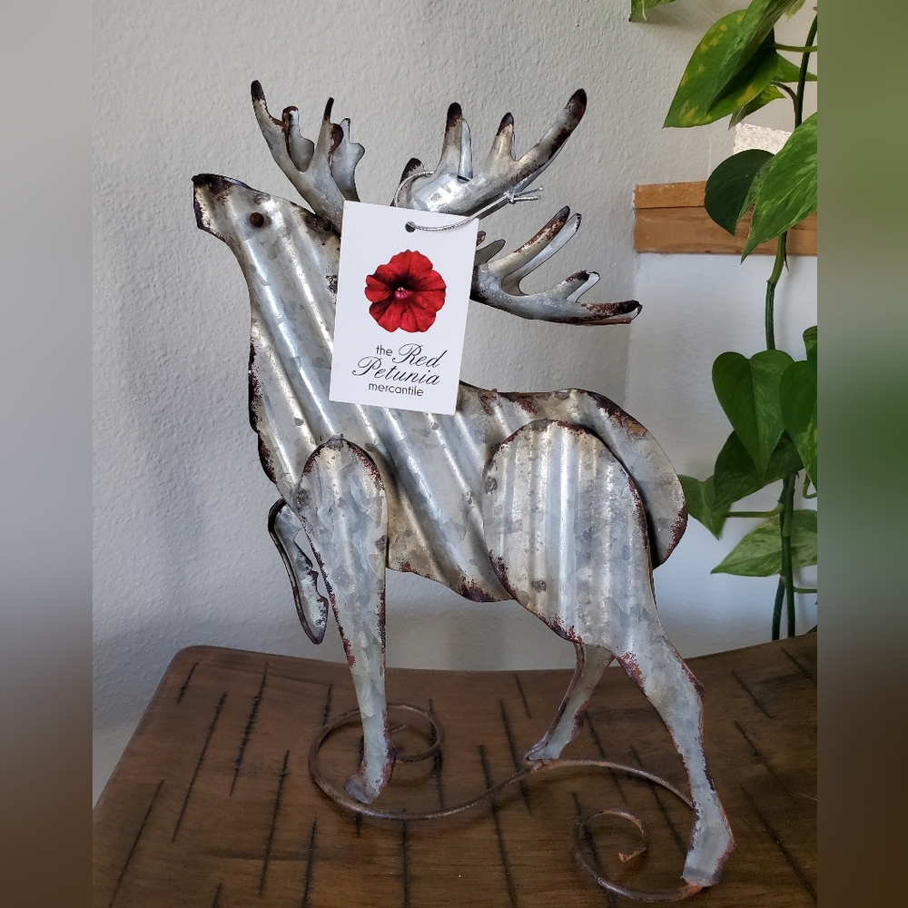 Metal Moose Sculpture